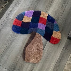 Hand Tufted Mushroom Rug